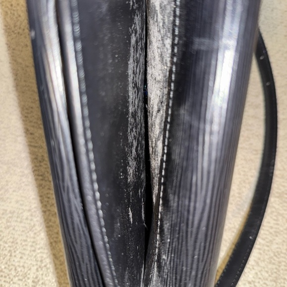 LOUIS VUITTON Epi Grenelle Shoulder Bag Black - Picture 5 of 16